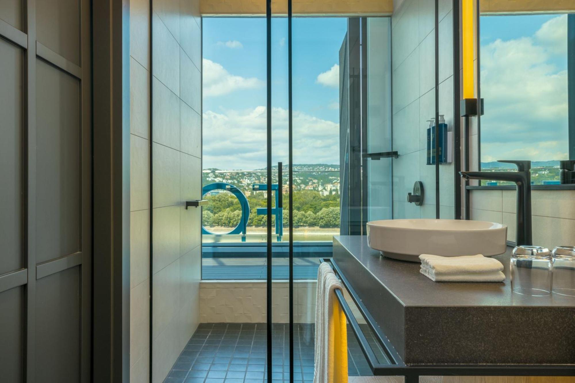 Four Points By Sheraton Budapest Danube Eksteriør billede